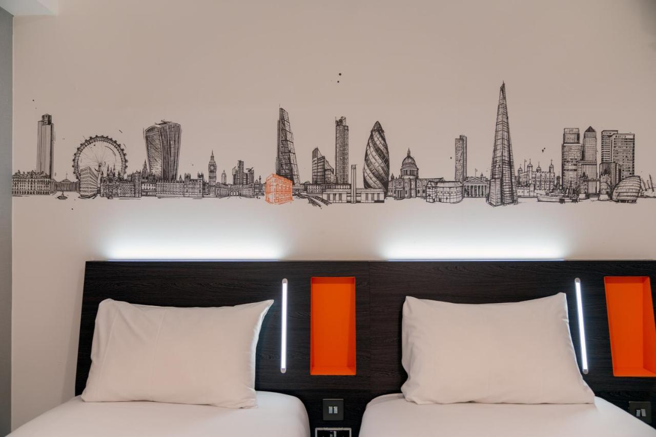 Easyhotel London City Shoreditch Bagian luar foto