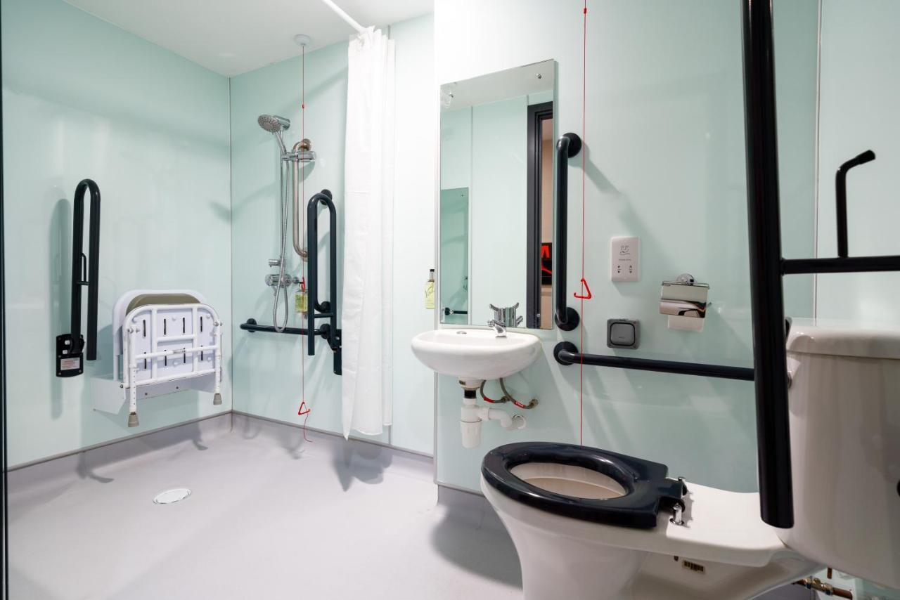 Easyhotel London City Shoreditch Bagian luar foto