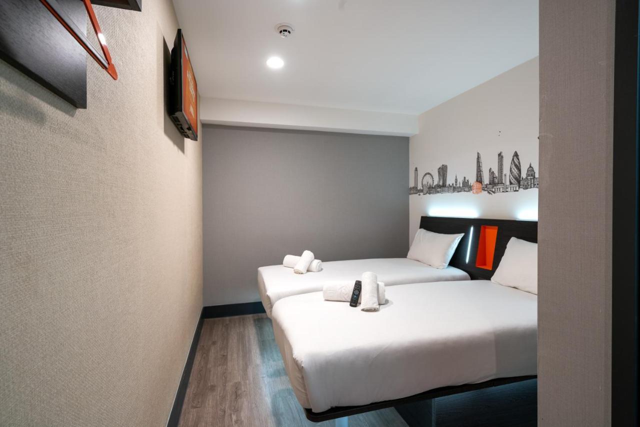 Easyhotel London City Shoreditch Bagian luar foto
