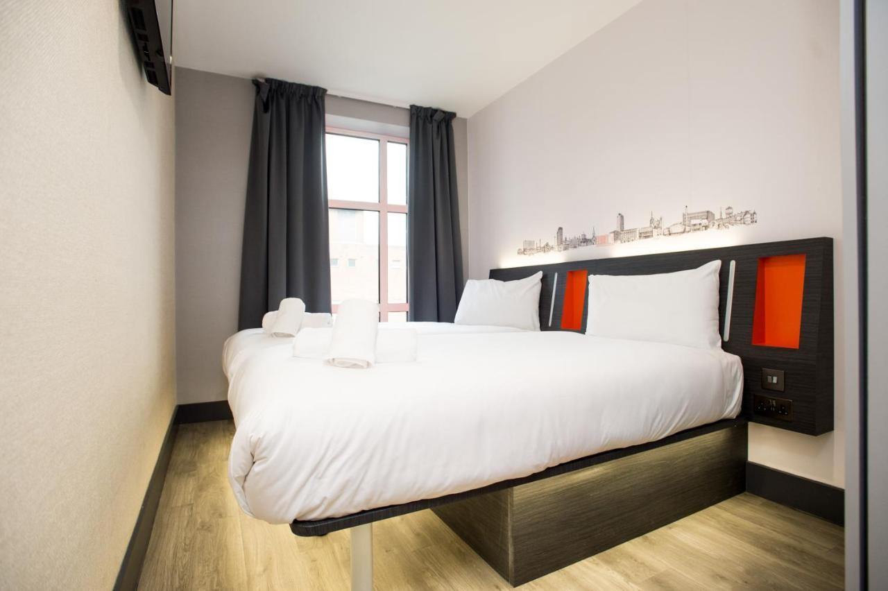 Easyhotel London City Shoreditch Bagian luar foto
