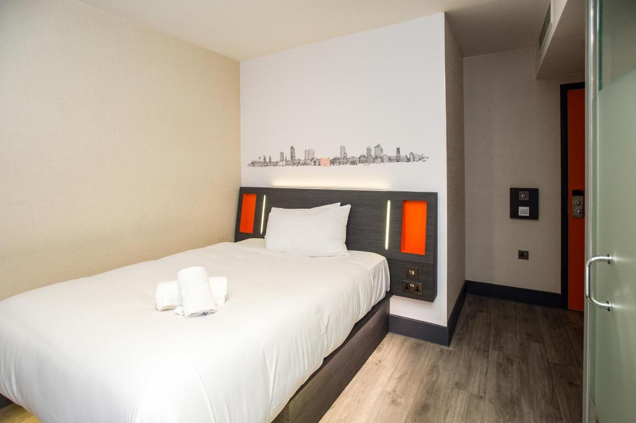 Easyhotel London City Shoreditch Bagian luar foto