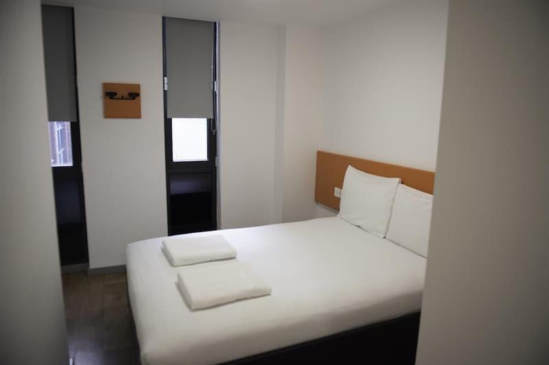 Easyhotel London City Shoreditch Bagian luar foto
