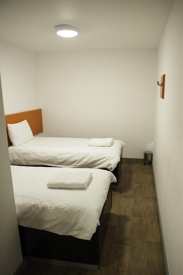 Easyhotel London City Shoreditch Bagian luar foto